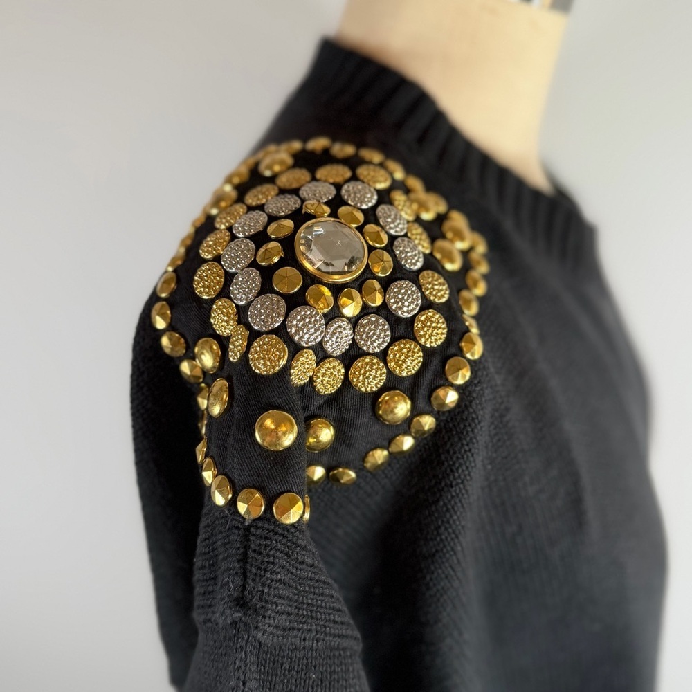 Vintage Claudia Dee New York Studded Crest Sweater Size Medium